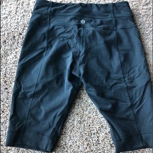 Lulu lemon long length spandex/ bike shorts!🖤